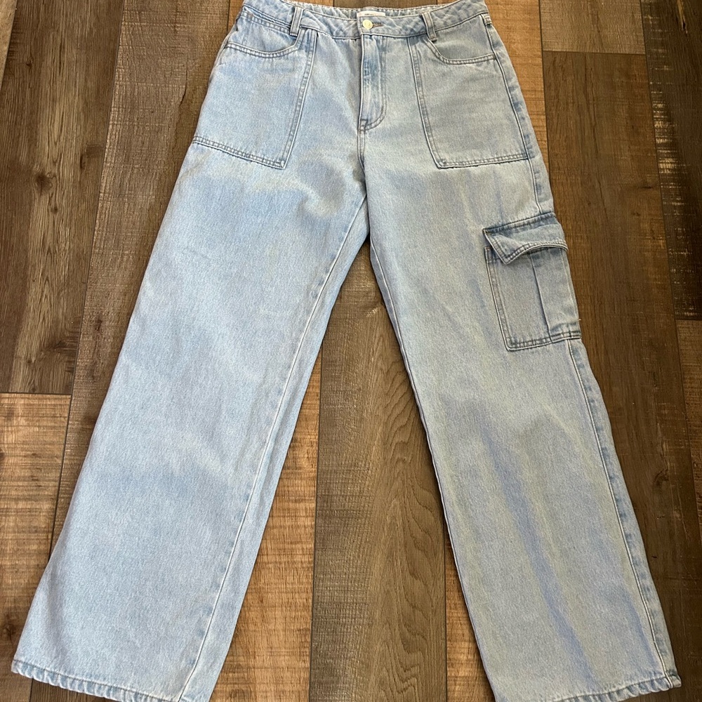 Forever 21 Wide Leg Light Denim Jeans Sz 29. Awesome